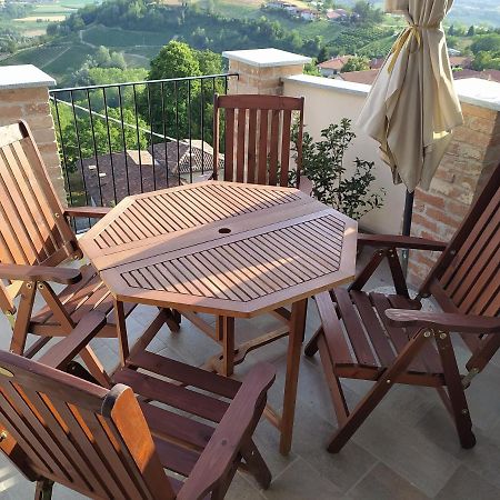 Casa Mantel Holiday Home Panoramic View In Langhe Novello Ngoại thất bức ảnh